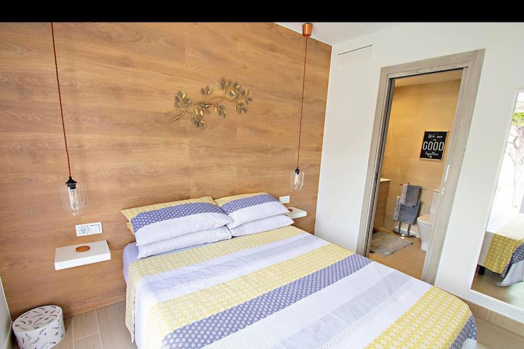 Modern 2 Bedroom In Costa Apartment *